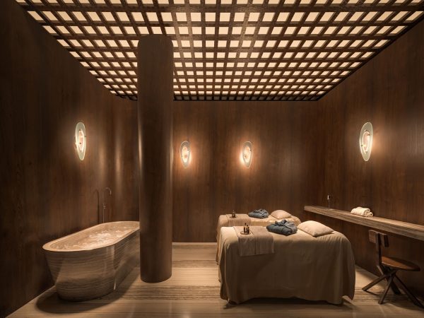 CASA TÉRREA-SALA MASSAGEM